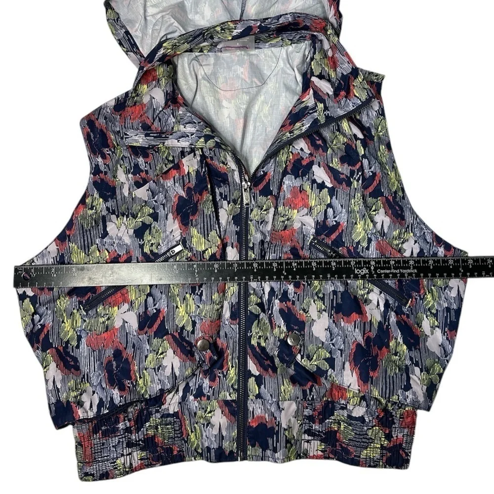 Free People Movement Off the Grid Printed Sleeveless Vest Supernova Floral Small - Picture 5 of 11
